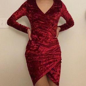 short, long-sleeved velvet party dress